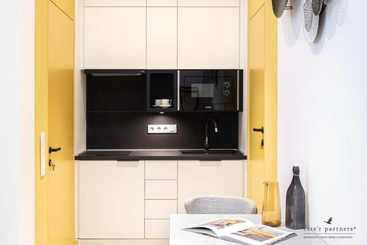 White Boat Studio Apartment Gold — Photos 2